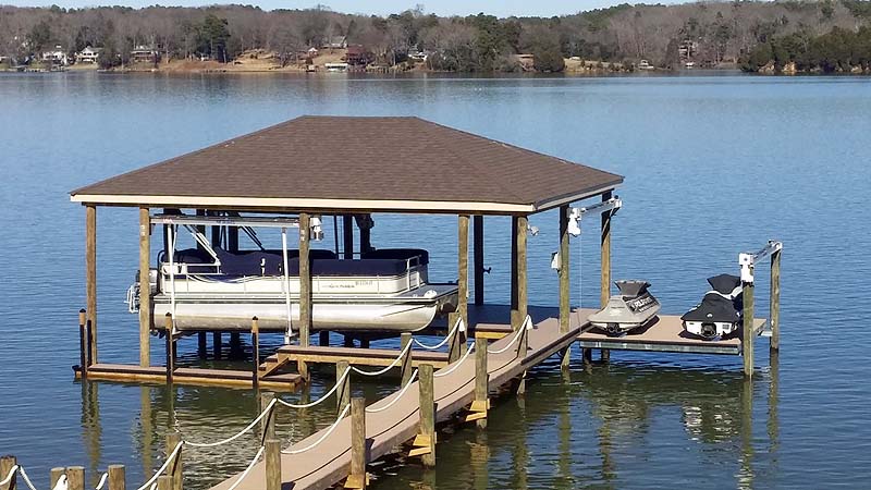 Custom Boat Dock and Lift on Lake Wylie